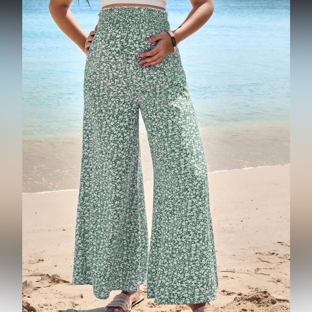 NWOT SHEIN Maternity Green Ditsy Floral Wide Leg Pants
